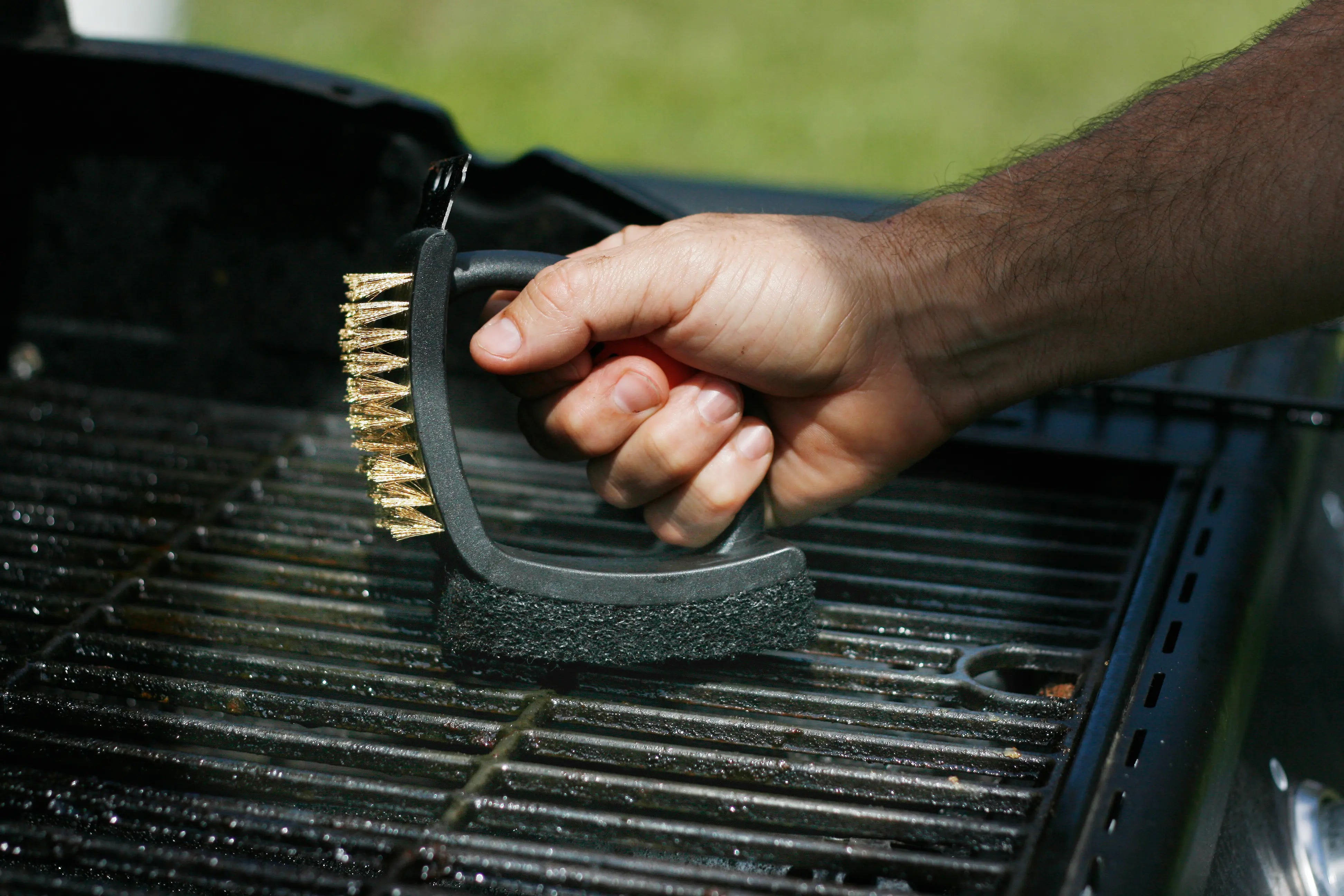 MagneCHEF 3 in 1 Grill Brush - Stainless Copper Wire Bristles with Scraper and Scouring Pad