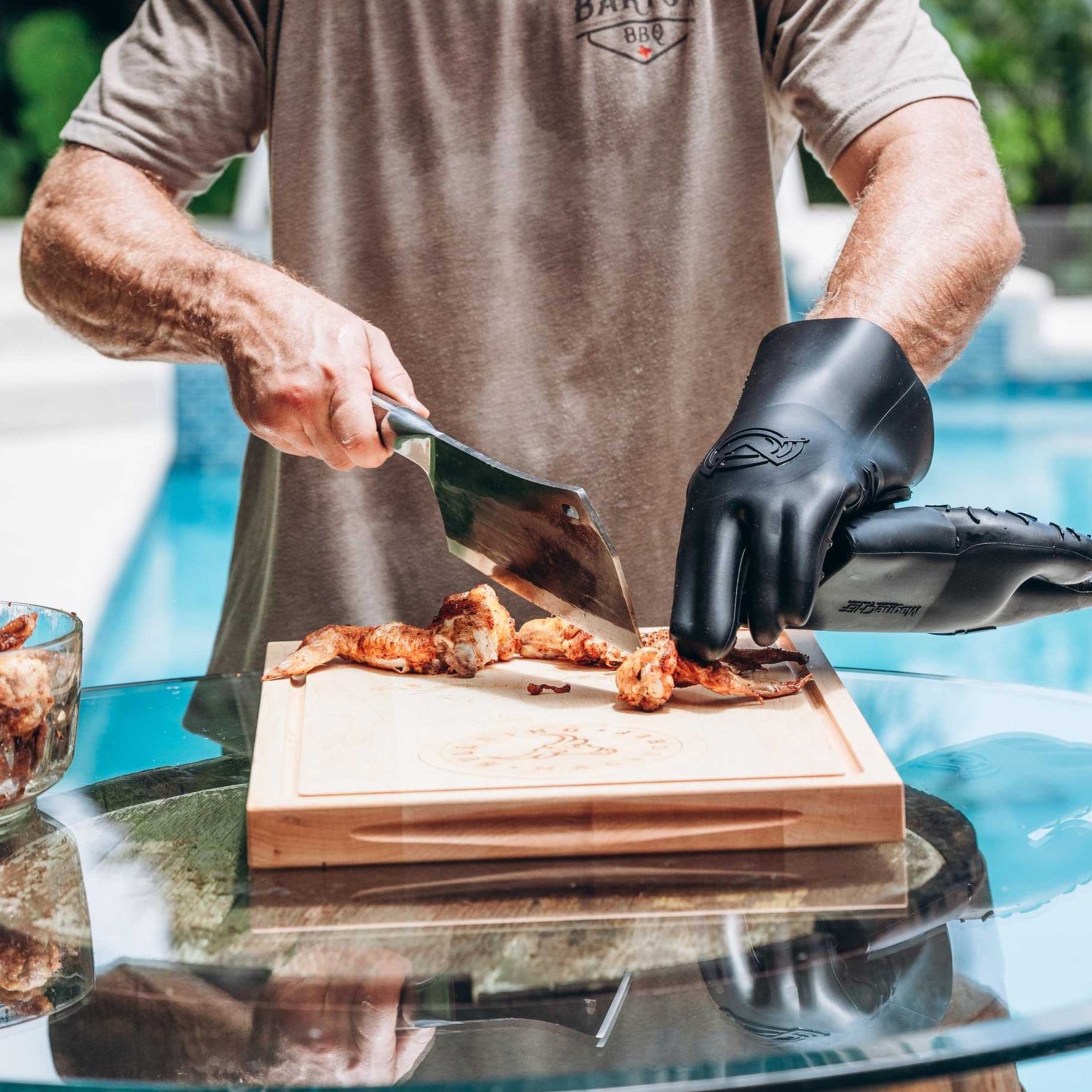 Wood (Maple) - Bullring Magnetic Mess-Free Cutting Board (large - 13" X 19")