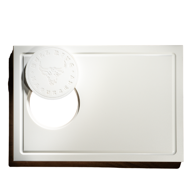 Bullring Magnetic Mess-Free Cutting Board (large - 13" X 19")